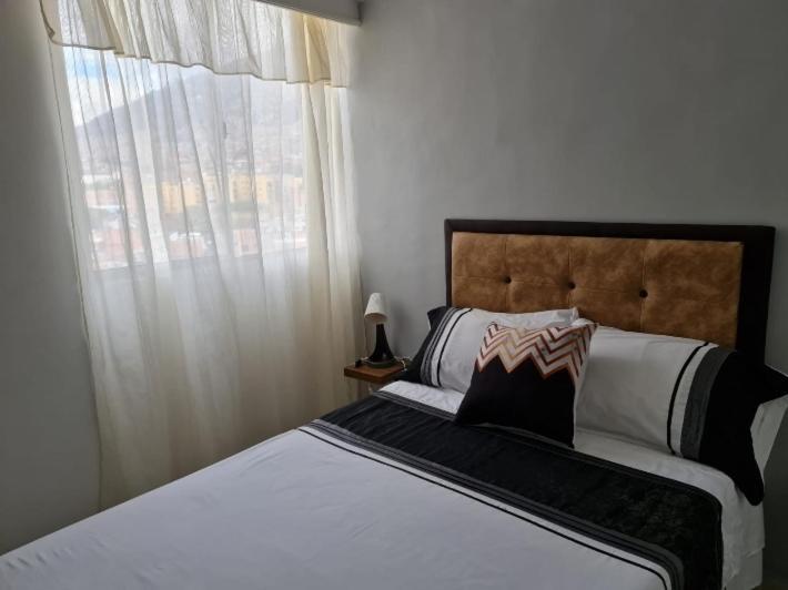 Apartamento Vistas Lindas Cerca Centro Medellín Exterior foto